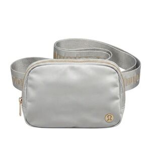 Lululemon Limited Edition Everywhere Belt Bag (EBB) 1L Vapor/Gold/White